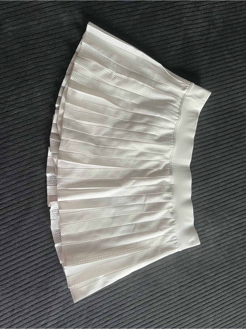 Pleated Open-Knit High-Rise Tennis Skirt | Lululemon | Size 14 - Picture 4 of 10
